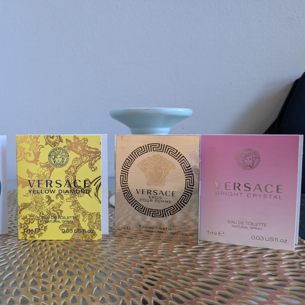 Versace - Picture 3 of 10